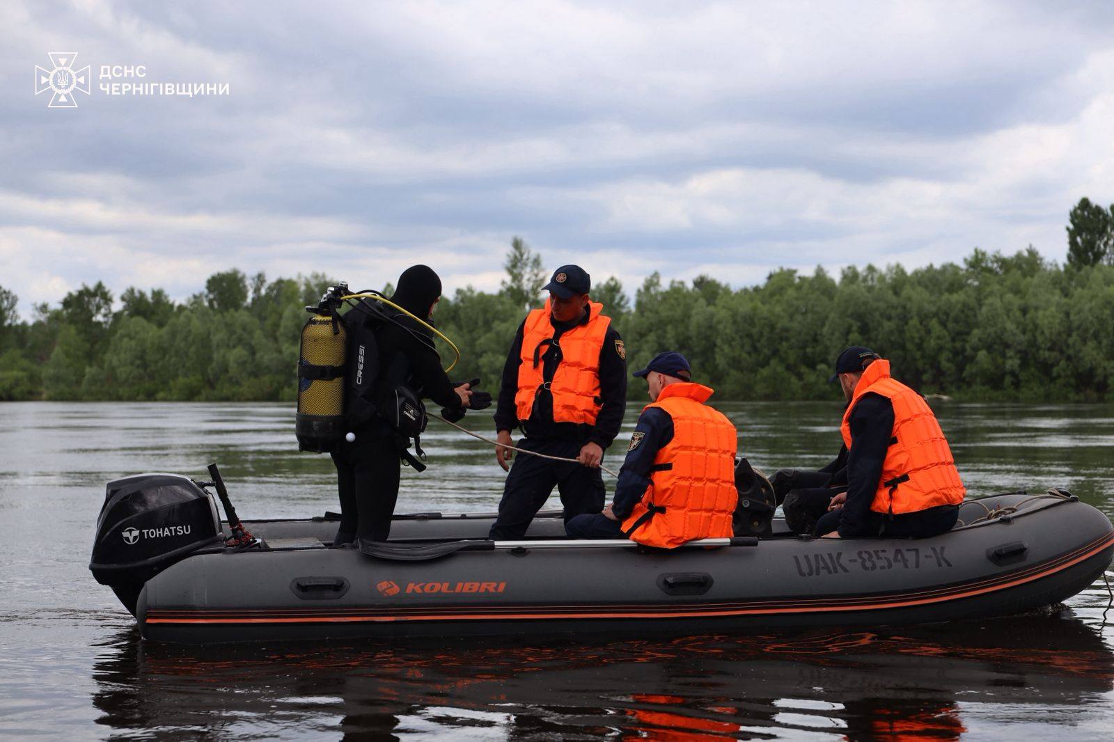 На Чернігівщині водолази дістали з Десни тіло зниклого чоловіка